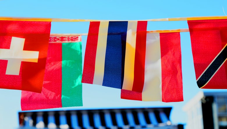 drapeaux représentant différents pays du monde